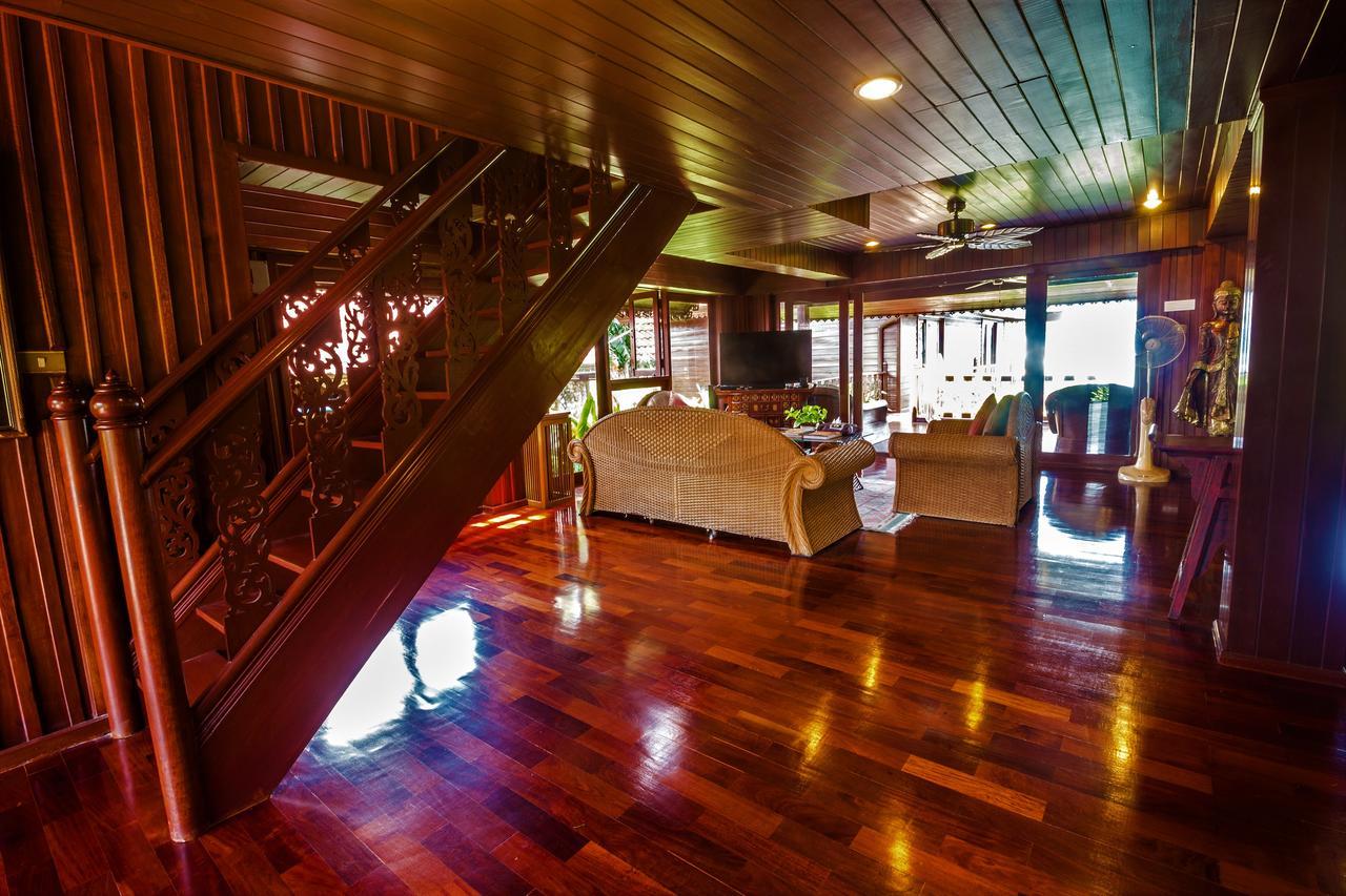 Erawan Villa Hotel Bang Rak Beach  Exterior photo