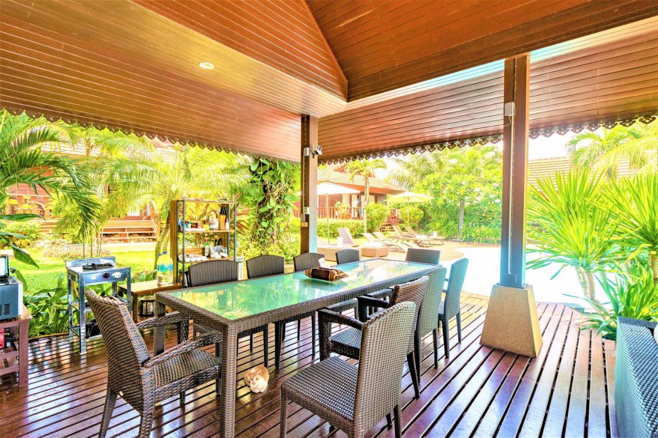 Erawan Villa Hotel Bang Rak Beach  Exterior photo